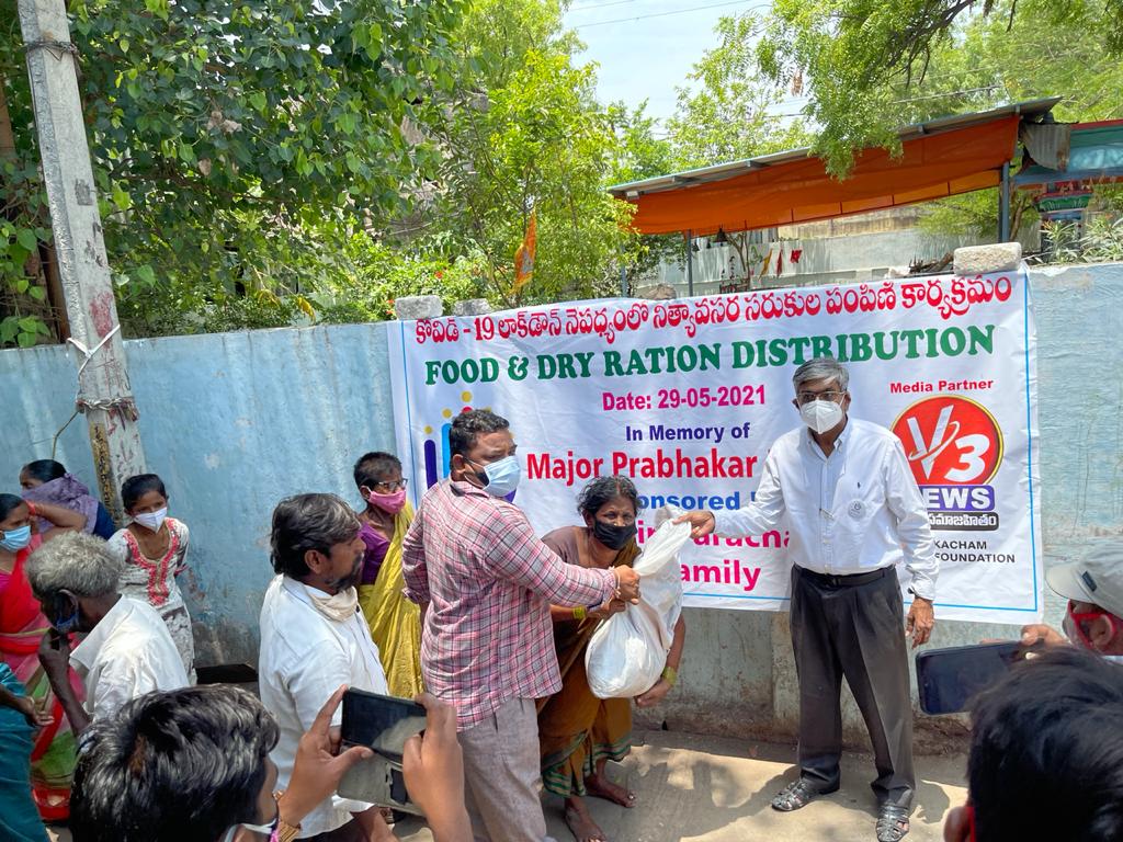 Food distribution to 1000 labourers in Hyderabad